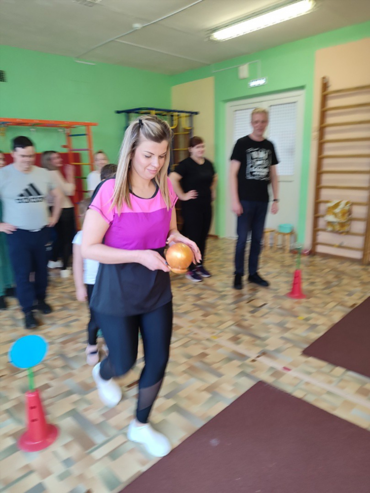 Сценарий папа мама я спортивная семья в начальной школе
